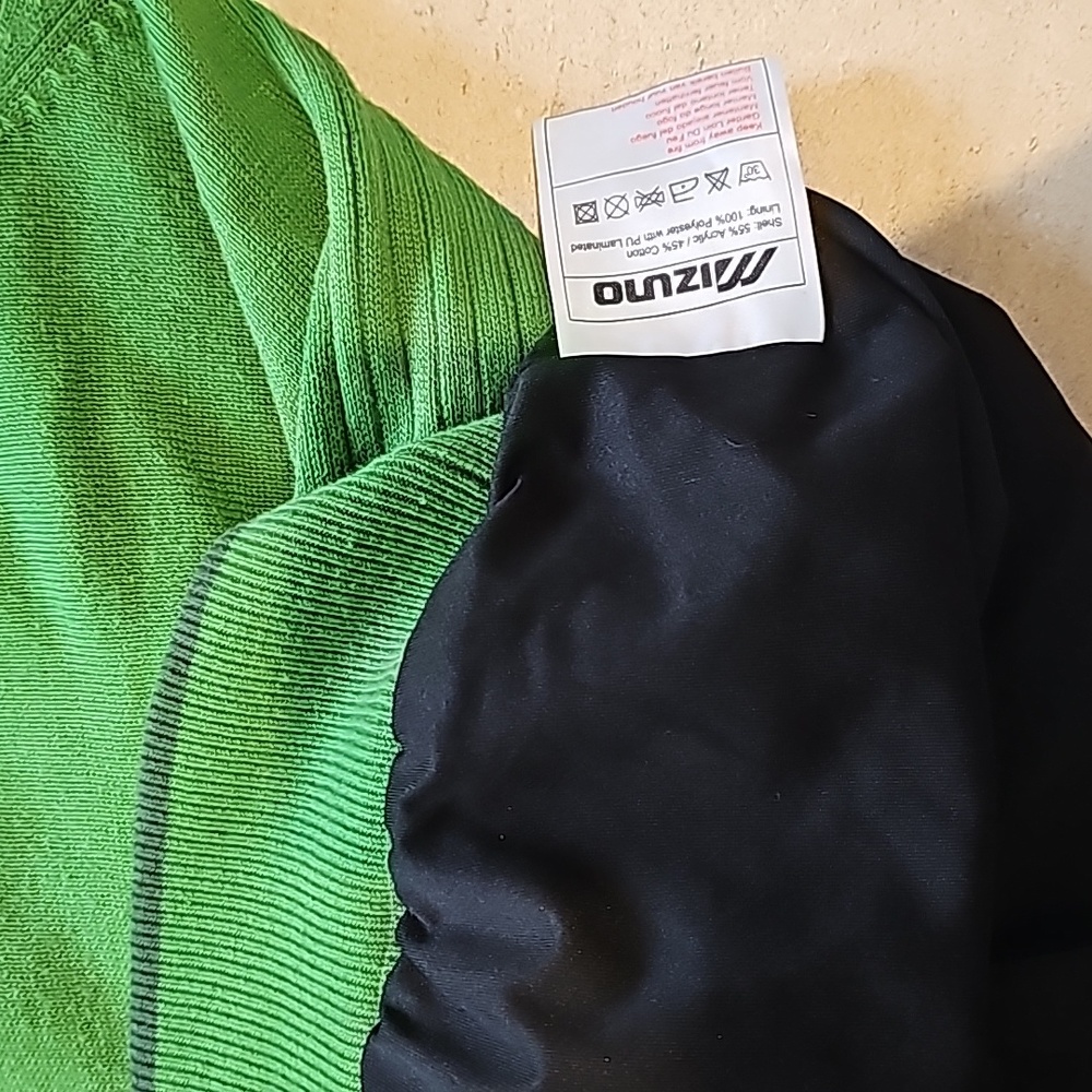 Mizuno windbreaker - Picture 5 of 5